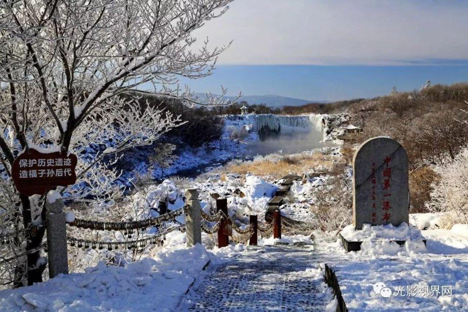 谁知道这壁纸在哪找？游戏画面